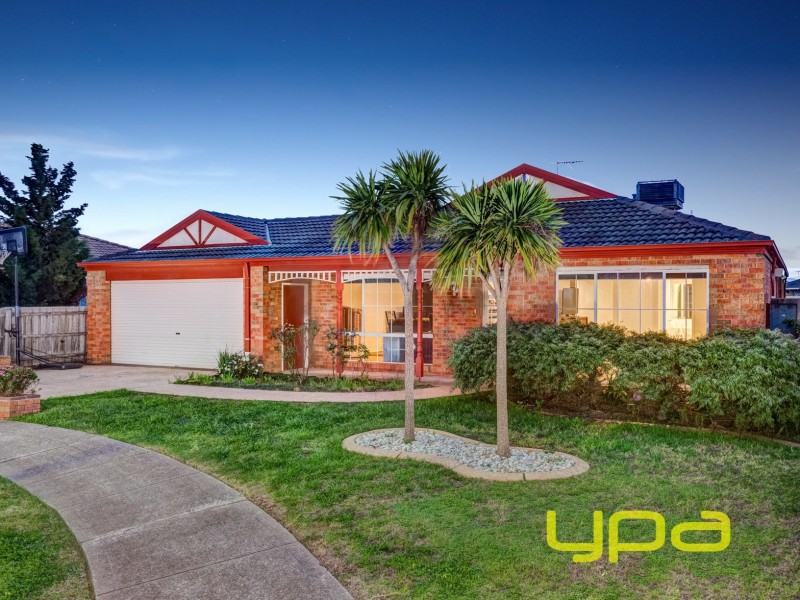 9 Grosvenor Court, Melton West VIC 3337