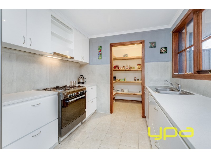 42 Barries Road, Melton VIC 3337