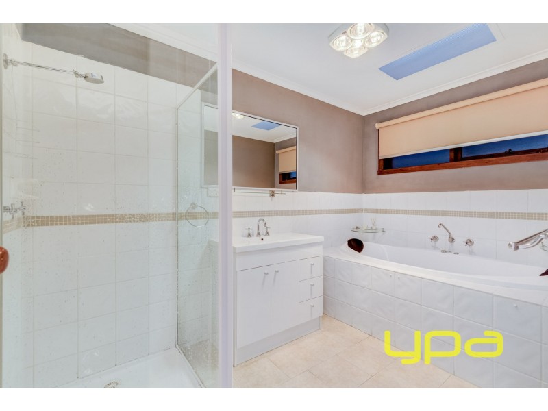 42 Barries Road, Melton VIC 3337