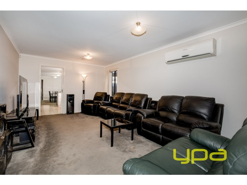 54 McBurnie Drive, Kurunjang VIC 3337