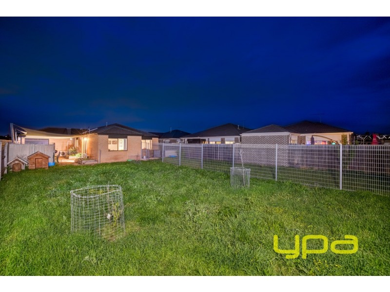 54 McBurnie Drive, Kurunjang VIC 3337