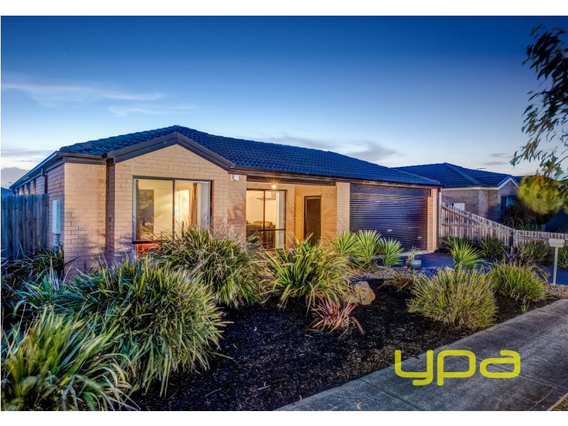 54 McBurnie Drive, Kurunjang VIC 3337