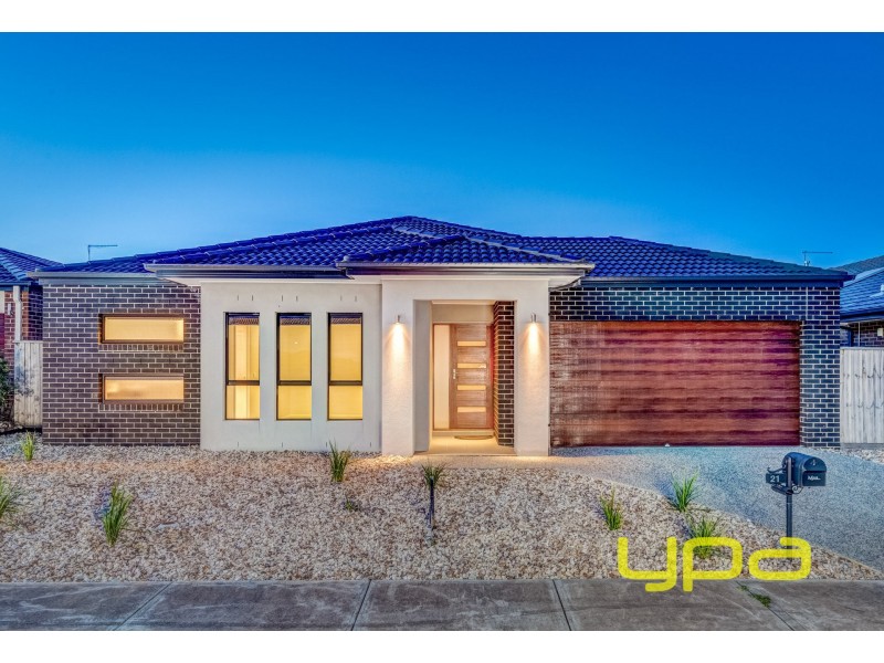 21 Finlay Avenue, Melton West VIC 3337