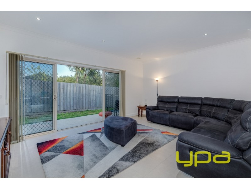 1/10 Dalray Crescent, Kurunjang VIC 3337