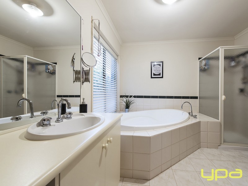 204 Brooklyn Road, Brookfield VIC 3338