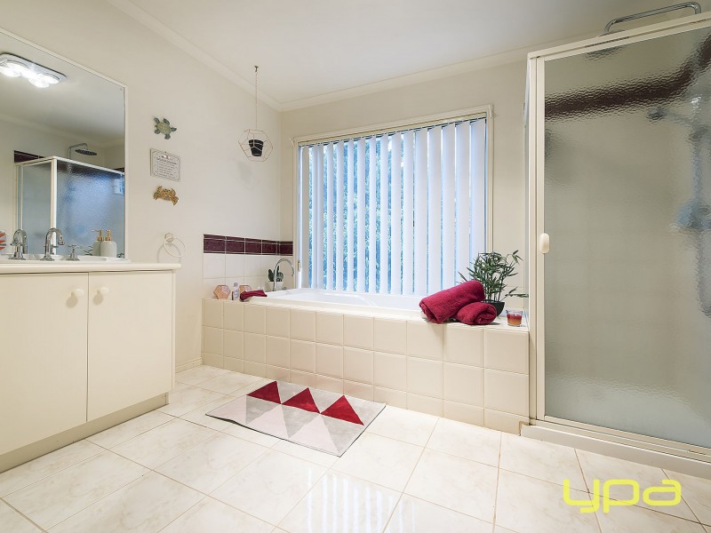 204 Brooklyn Road, Brookfield VIC 3338