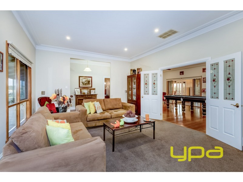 18 Riverview Drive, Hopetoun Park VIC 3340