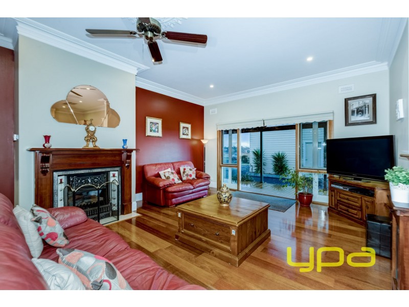 18 Riverview Drive, Hopetoun Park VIC 3340