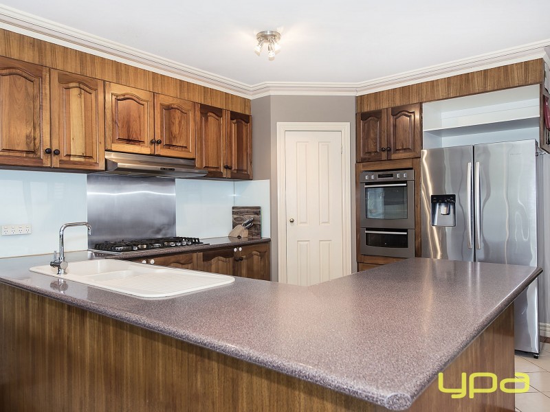 11 Darlingsford Boulevard, Melton VIC 3337