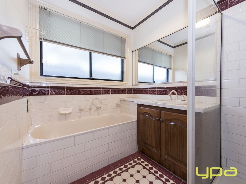 11 Darlingsford Boulevard, Melton VIC 3337