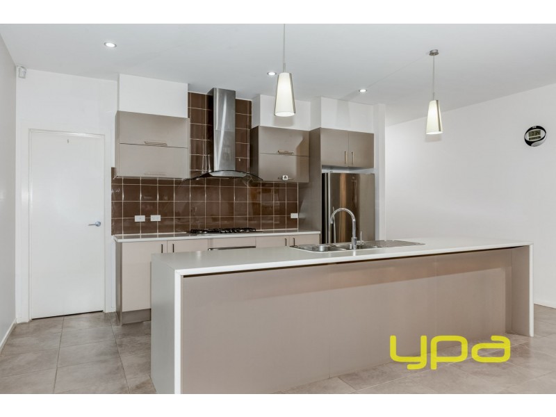 17 Long Tree Drive, Melton West VIC 3337