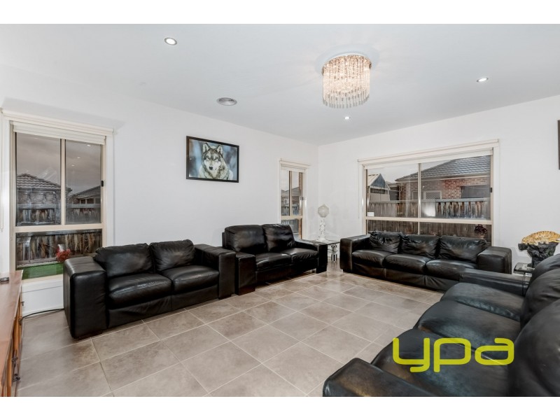 17 Long Tree Drive, Melton West VIC 3337