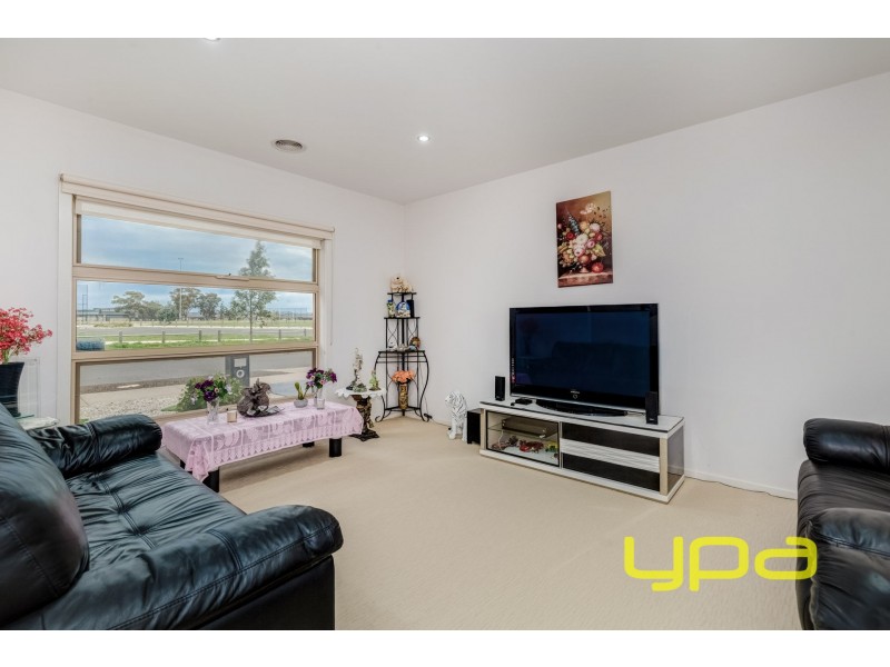 17 Long Tree Drive, Melton West VIC 3337