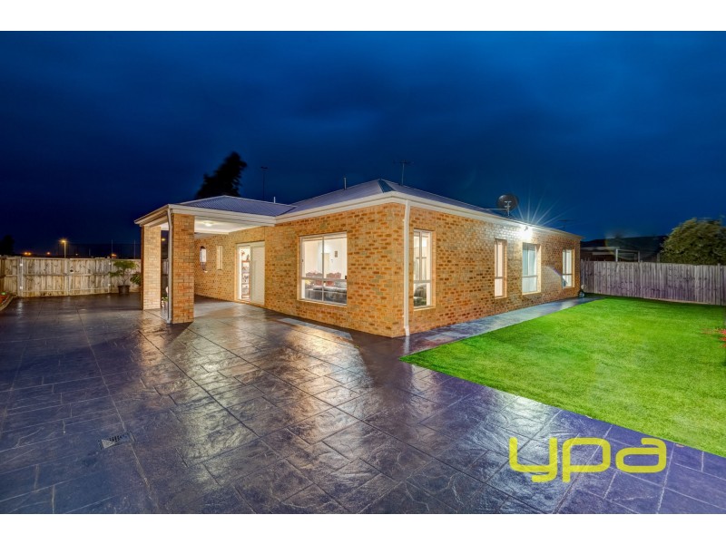 17 Long Tree Drive, Melton West VIC 3337