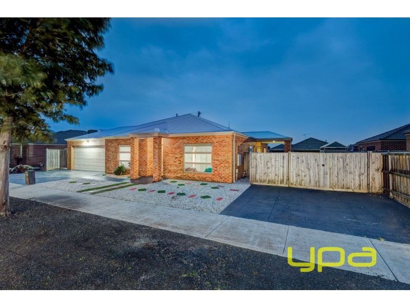 17 Long Tree Drive, Melton West VIC 3337