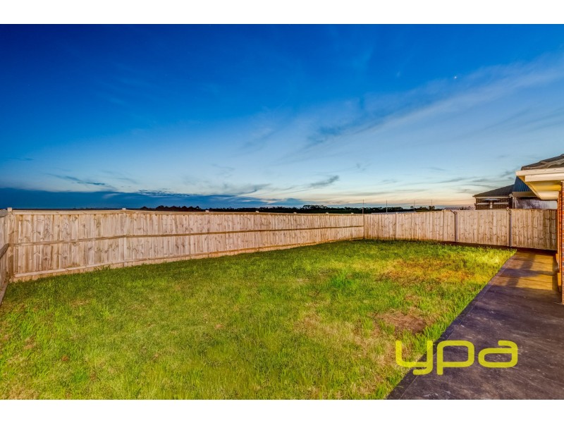 47 Long Tree Drive, Melton West VIC 3337