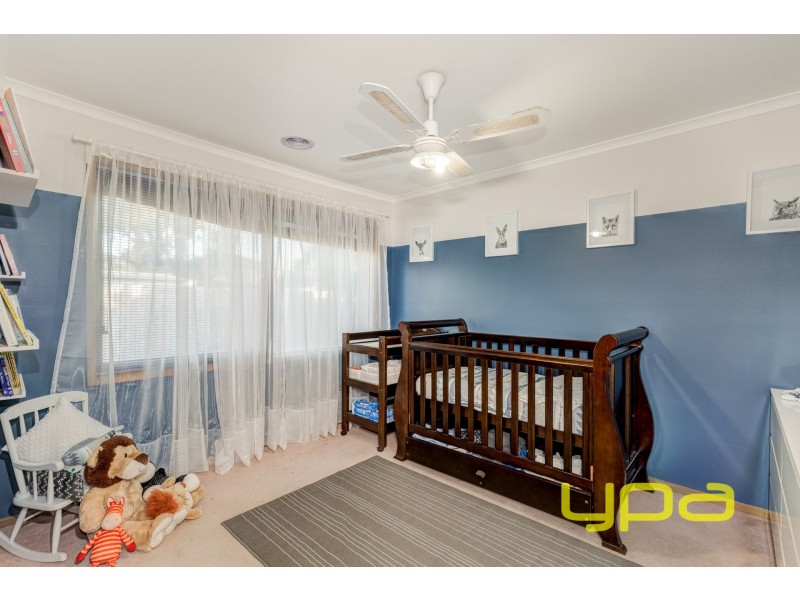11 Mowbray Crescent, Kurunjang VIC 3337