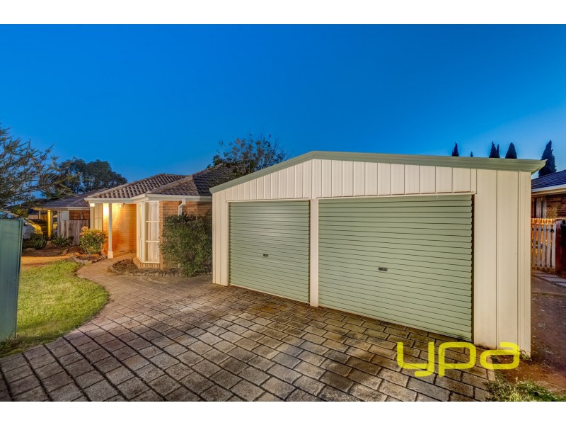 11 Mowbray Crescent, Kurunjang VIC 3337