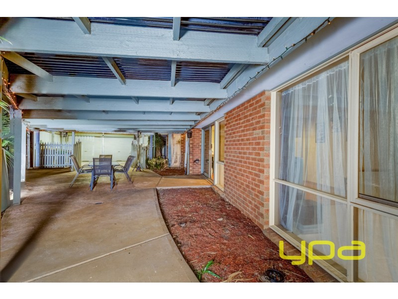11 Mowbray Crescent, Kurunjang VIC 3337