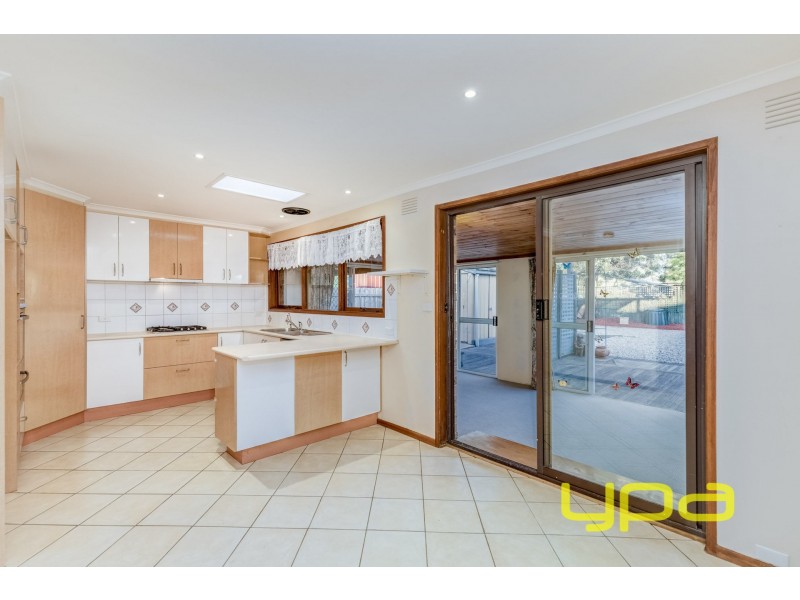 84 Rees Road, Melton South VIC 3338