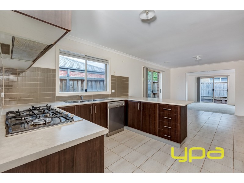 32 Oakpark Drive, Melton West VIC 3337