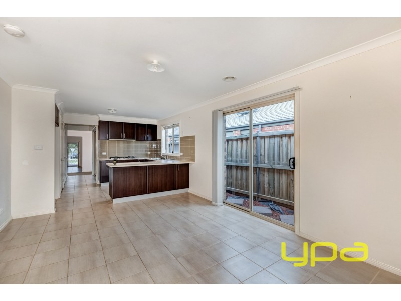 32 Oakpark Drive, Melton West VIC 3337