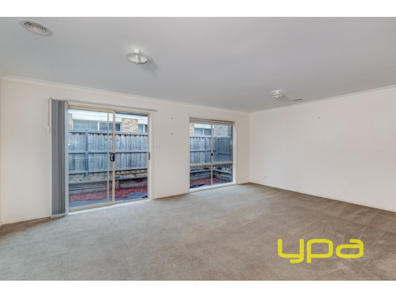 32 Oakpark Drive, Melton West VIC 3337