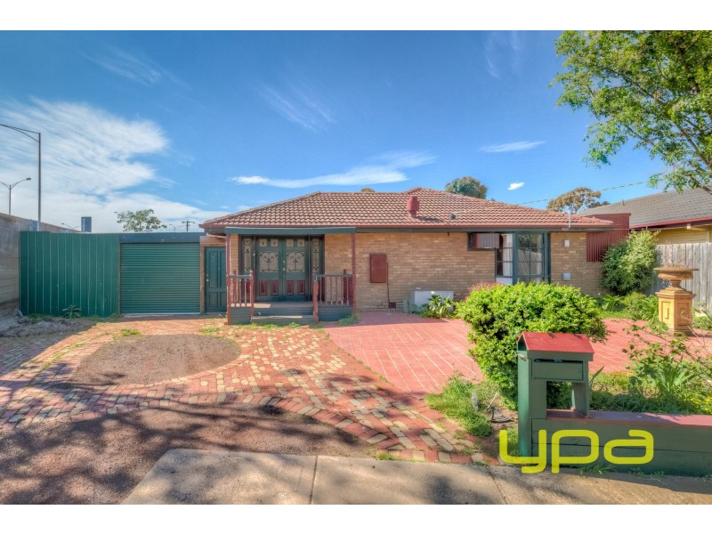 1 Irving Road, Melton VIC 3337