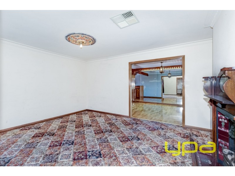 1 Irving Road, Melton VIC 3337