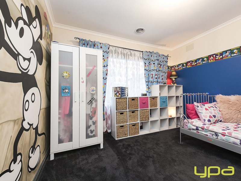 25 Mitchell Road, Melton South VIC 3338