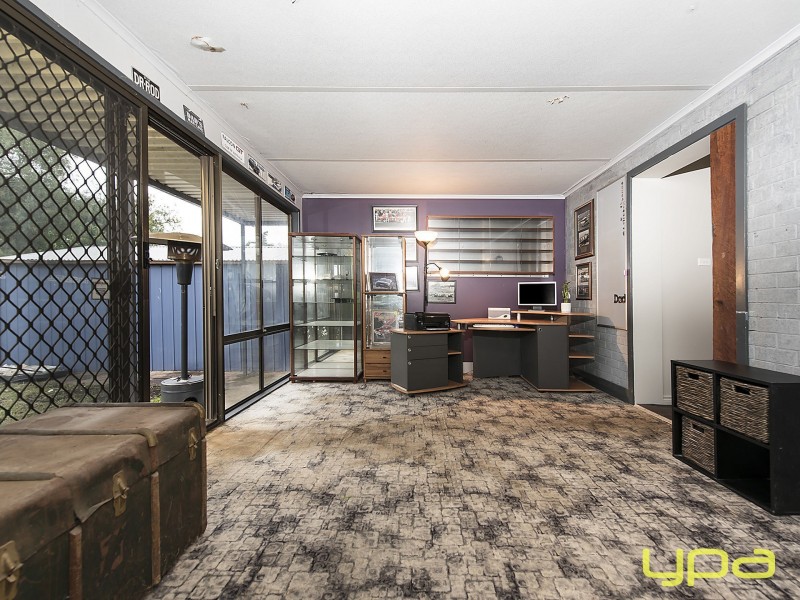 25 Mitchell Road, Melton South VIC 3338