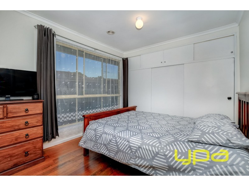 24 Morris Street, Melton South VIC 3338