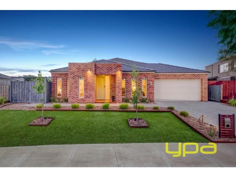 15 River Views Road, Melton West VIC 3337