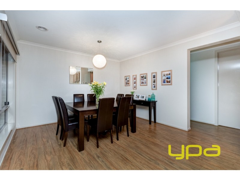 15 River Views Road, Melton West VIC 3337