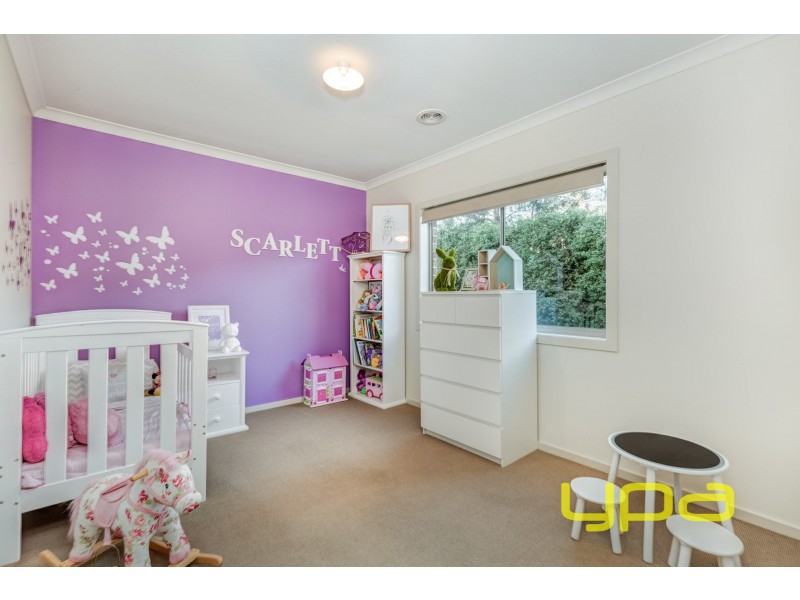 15 River Views Road, Melton West VIC 3337