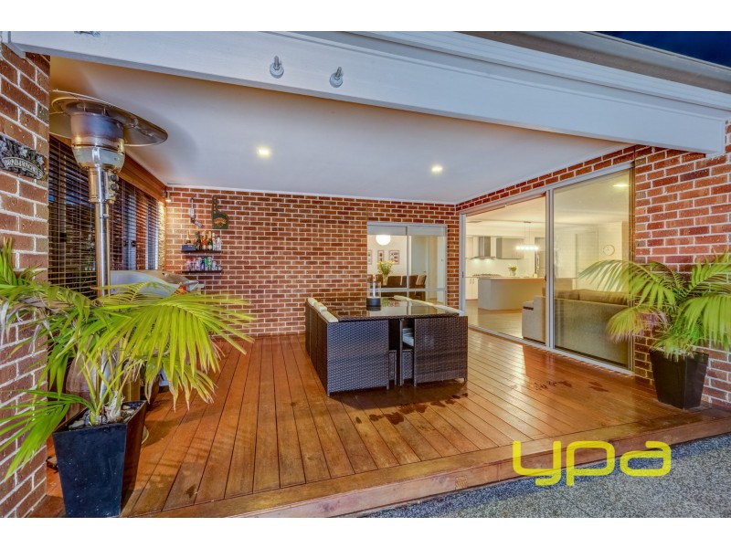 15 River Views Road, Melton West VIC 3337