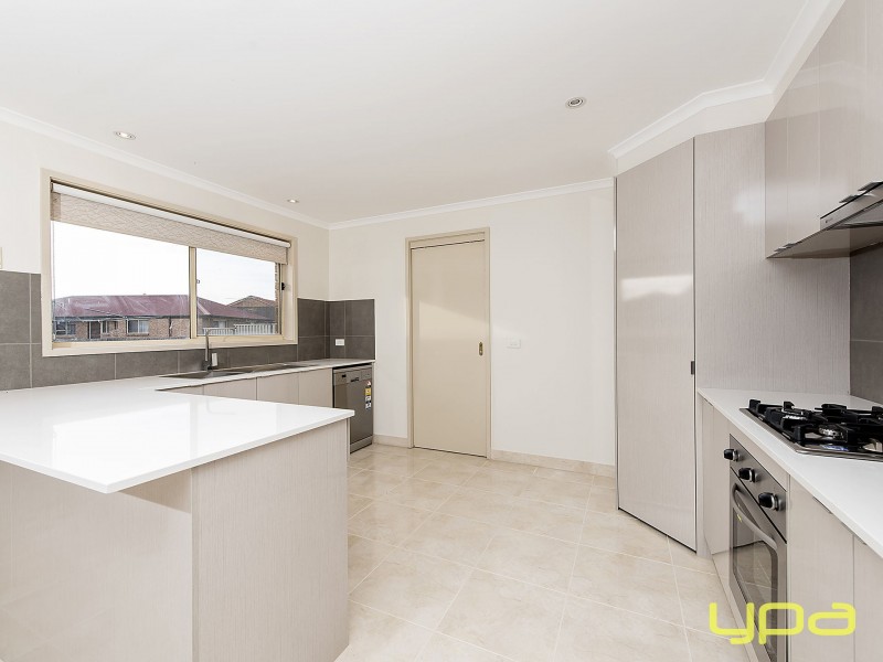 7 Brazil Court, Melton West VIC 3337