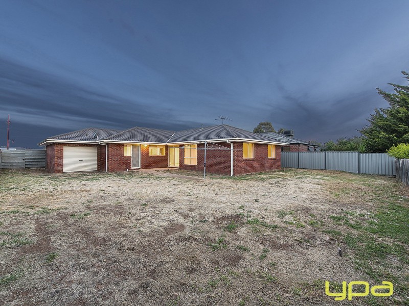 7 Brazil Court, Melton West VIC 3337