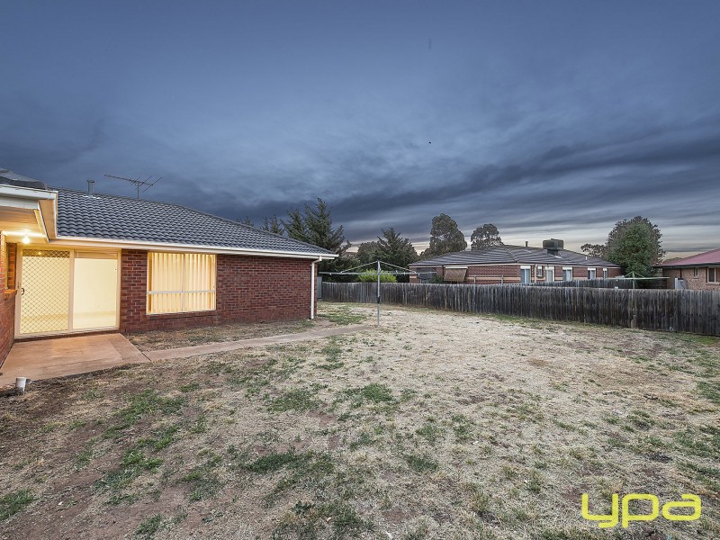 7 Brazil Court, Melton West VIC 3337