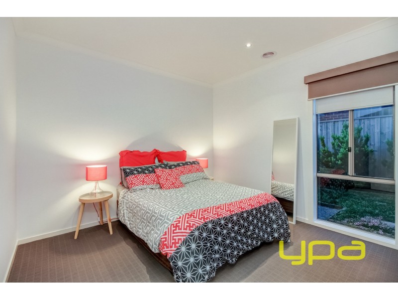 4 Ryebank Street, Melton South VIC 3338