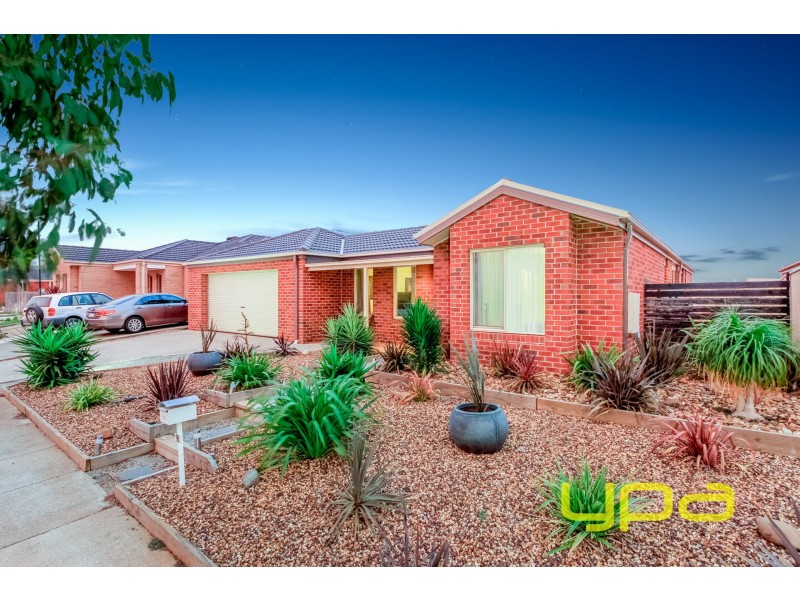 98 Black Knight Way, Kurunjang VIC 3337