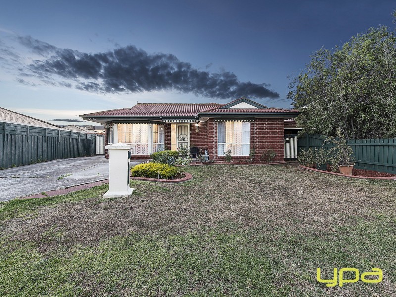 8 Belinda Close, Kurunjang VIC 3337