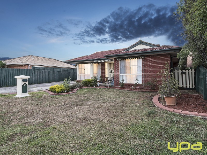 8 Belinda Close, Kurunjang VIC 3337