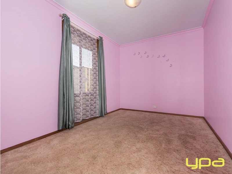 5 Moss Street, Melton South VIC 3338