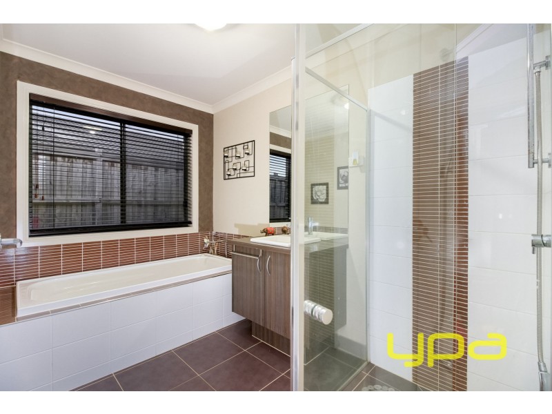 3 Vasaliki Court, Melton West VIC 3337