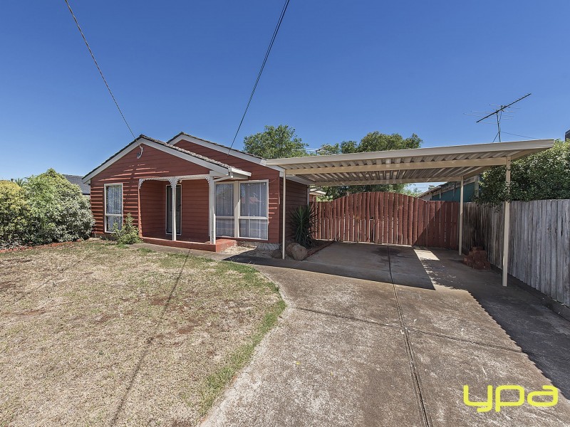 15 Bourke Road, Melton South VIC 3338