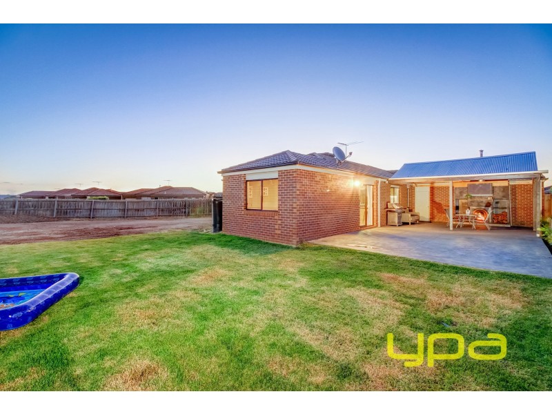 51 McBurnie Drive, Kurunjang VIC 3337