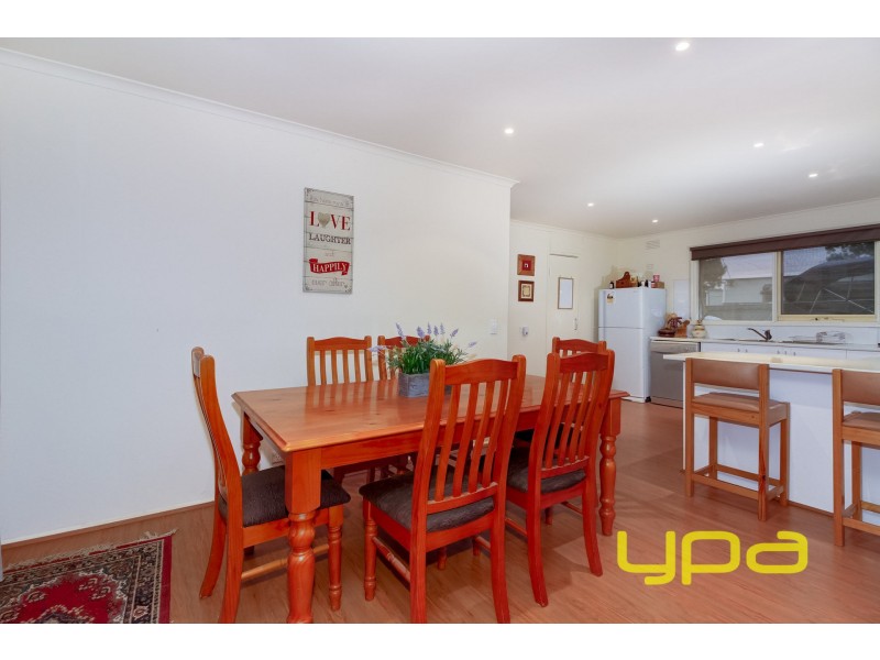 3 Landau Place, Melton West VIC 3337