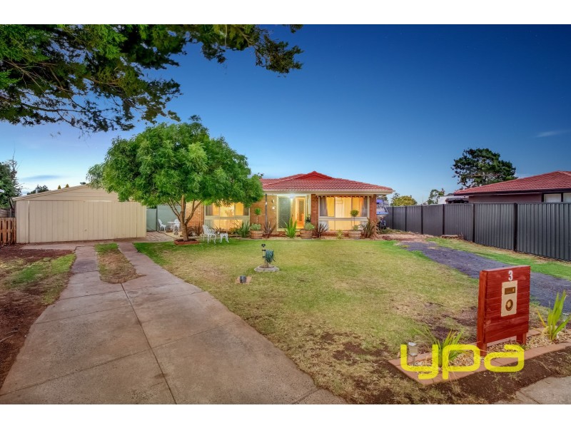3 Landau Place, Melton West VIC 3337
