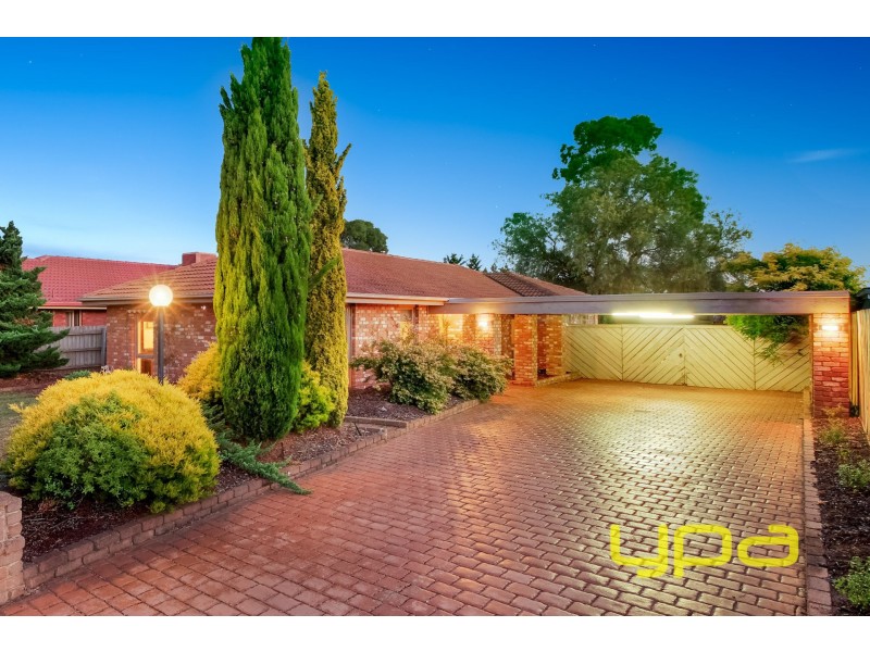 34 Pennyroyal Crescent, Kurunjang VIC 3337